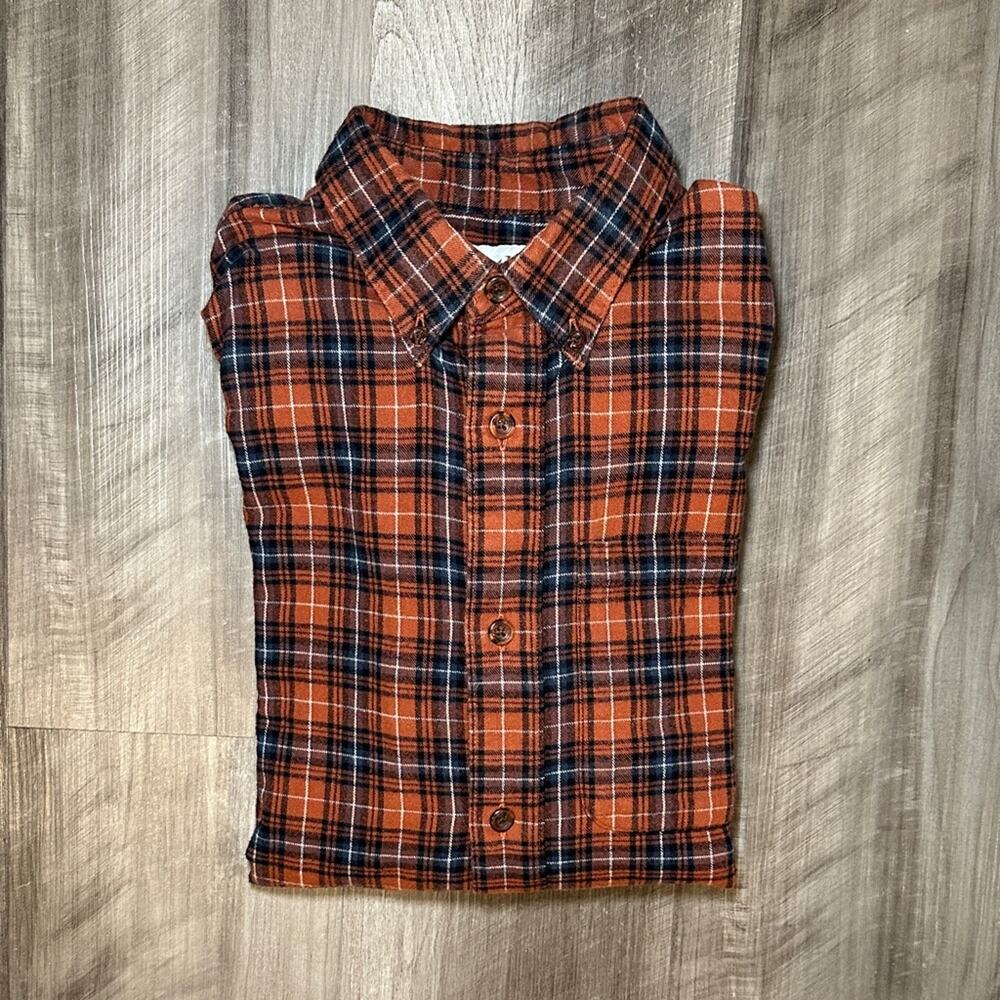 North Country Flannel Plaid Long Sleeve Button Down - Medium